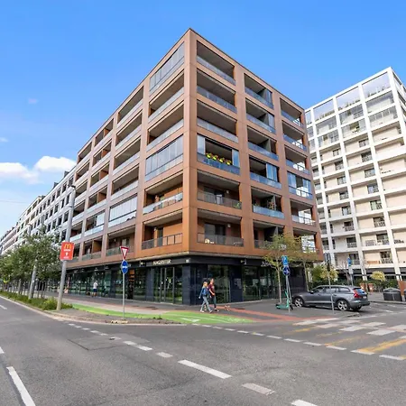 Twin 1 In - With Parking